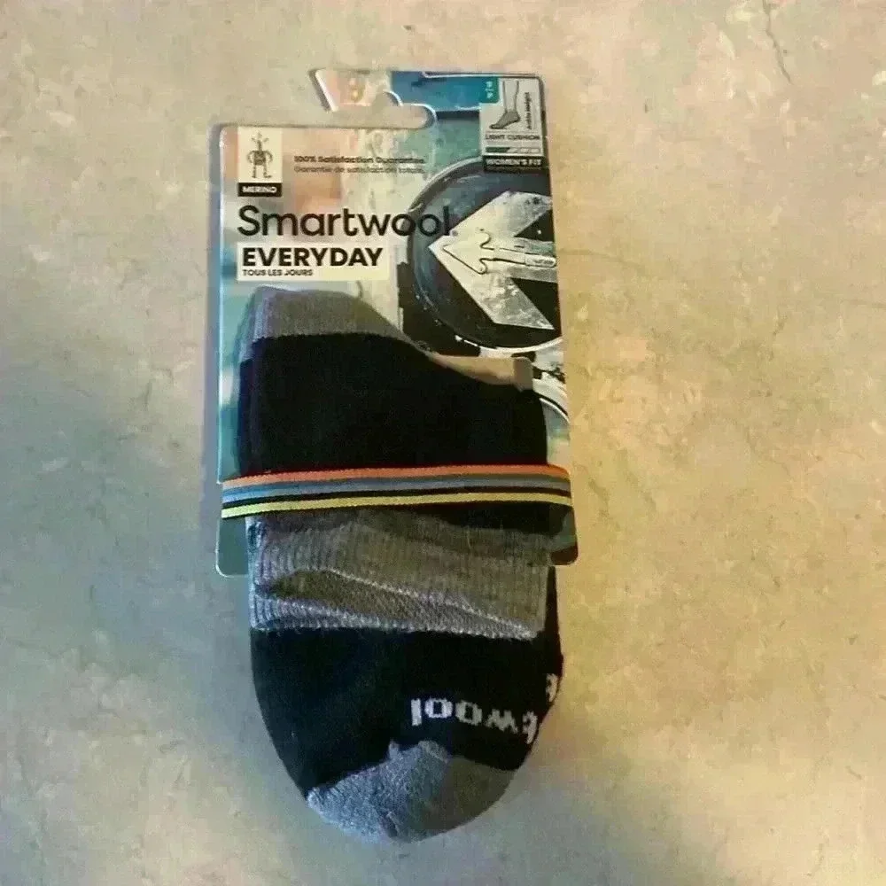 Smartwool Woman’s Everyday Light Cushion Ankle Boot Sock-Black-Size Small NWT